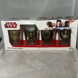 New Star Wars 4 set -16oz glasses